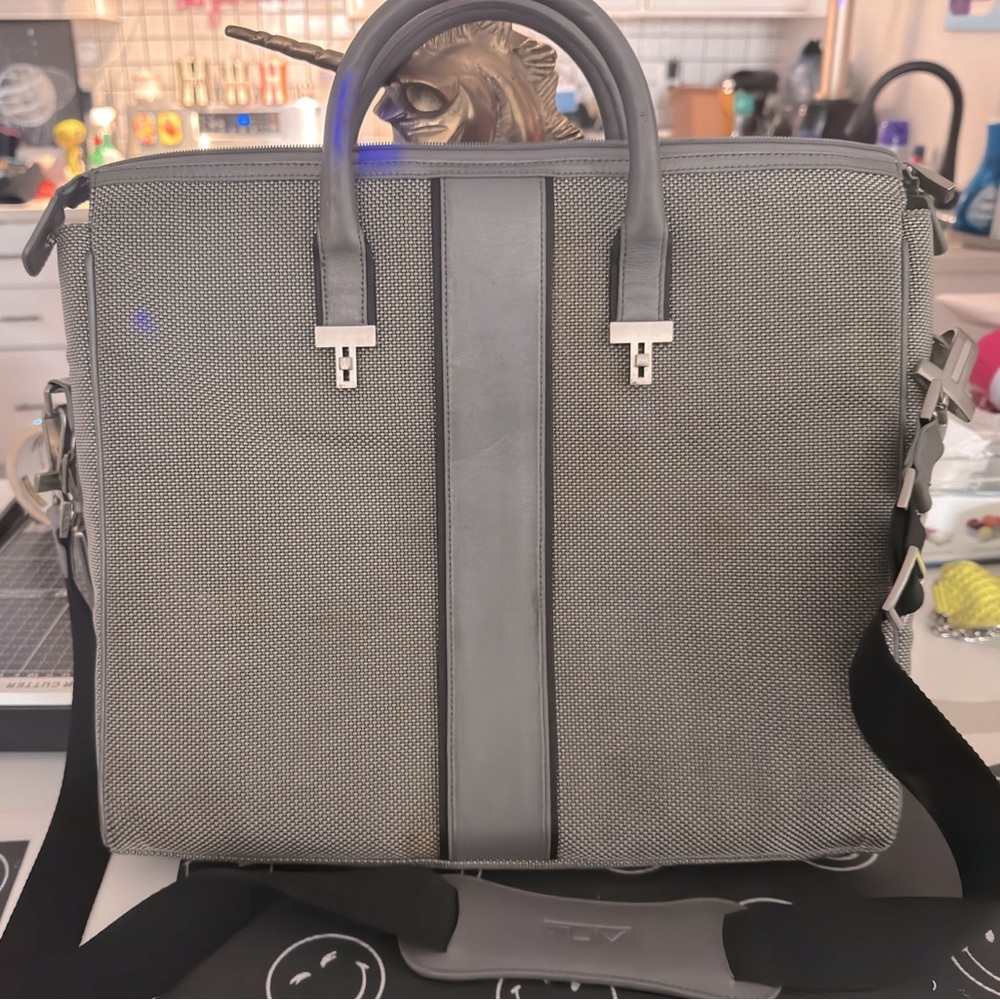 TUMI briefcase, laptop, bag padded, heavy duty